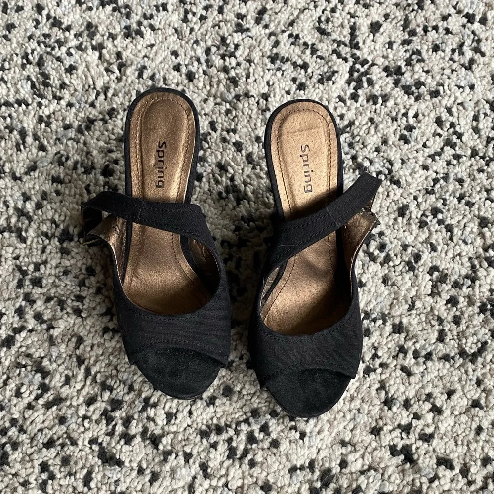 Spring Wooden Wedges - Picture 7 of 10